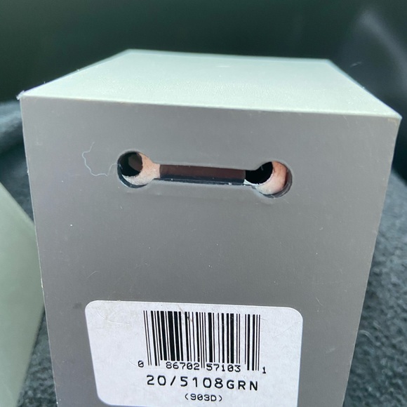 Watch - Picture 2 of 4